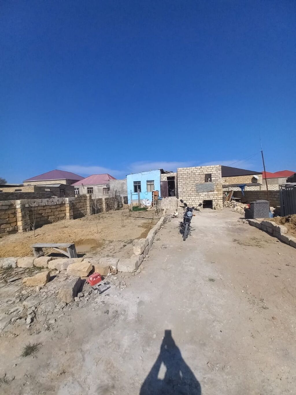 6 otaqlı, 145 kv. m, Kredit var, Təmirsiz