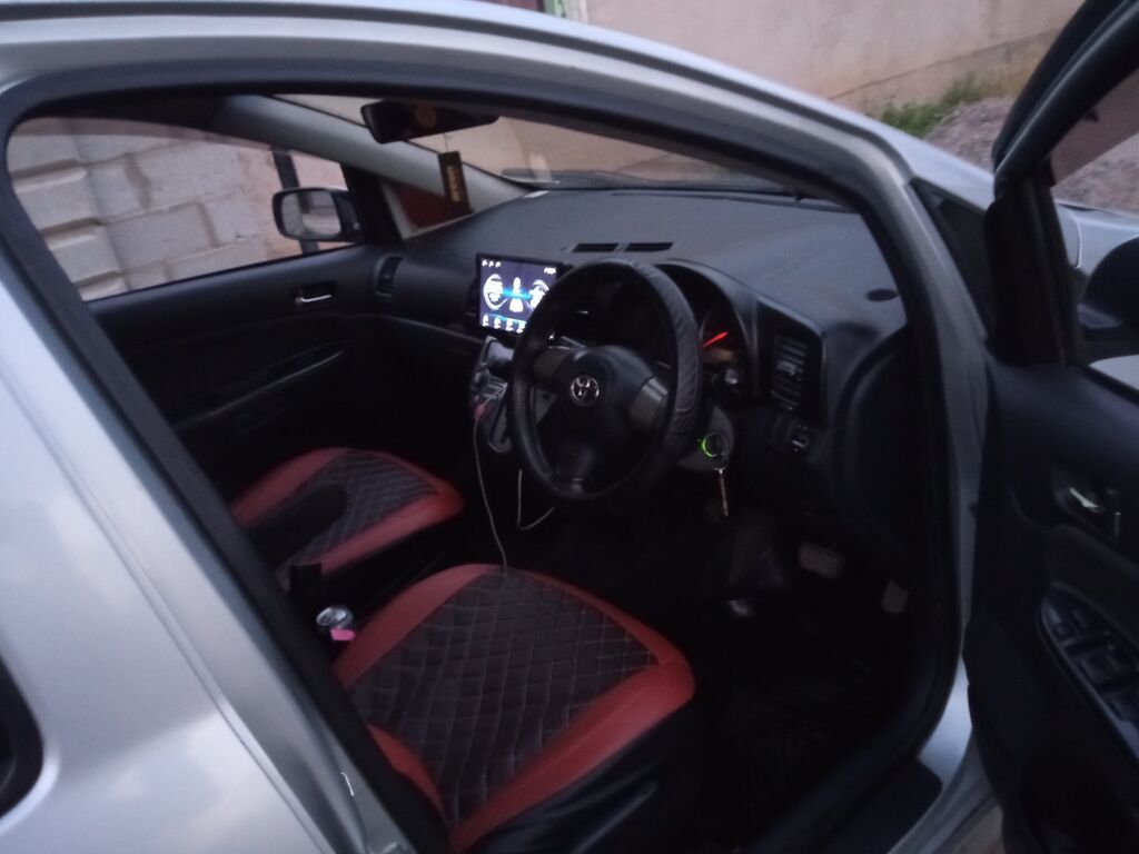 Toyota WISH: 2003 г., 1.8 л, Автомат, Бензин, Минивэн: фото 1