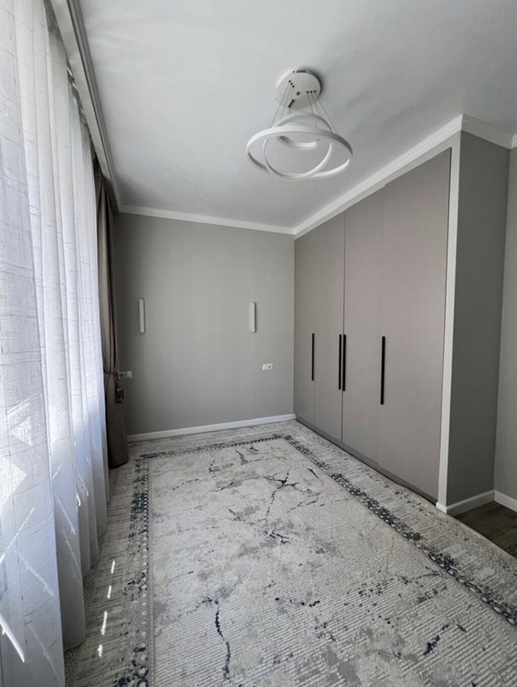 3 комнаты, 90 м², 108 серия, 3 этаж, Дизайнерский ремонт: фото 3