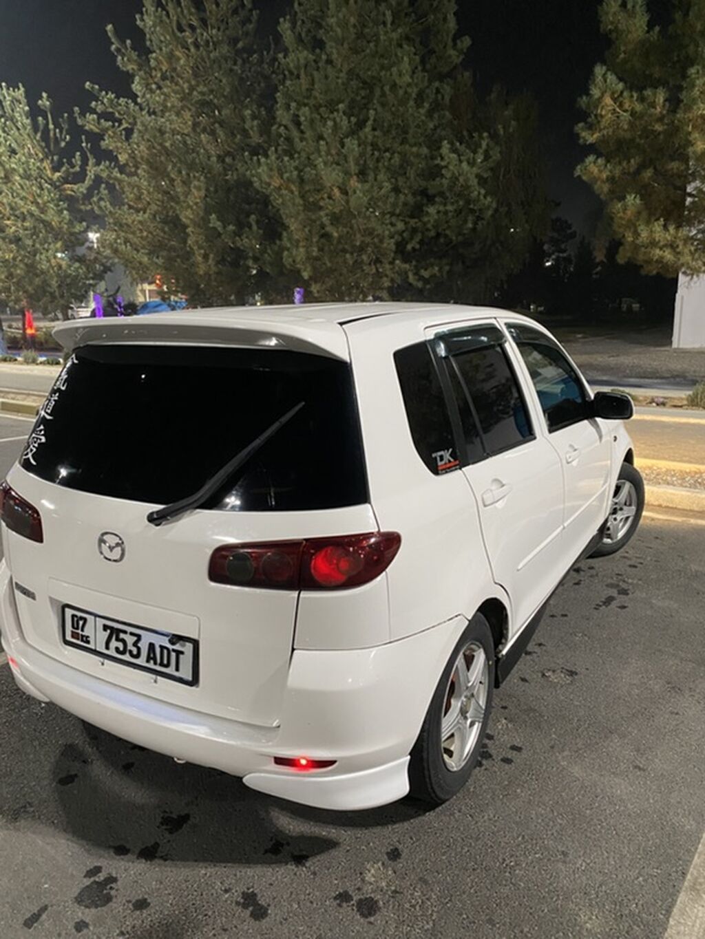 Mazda Demio: 2004 г., 1.5 л, Механика, Бензин, Хэтчбэк: фото 4