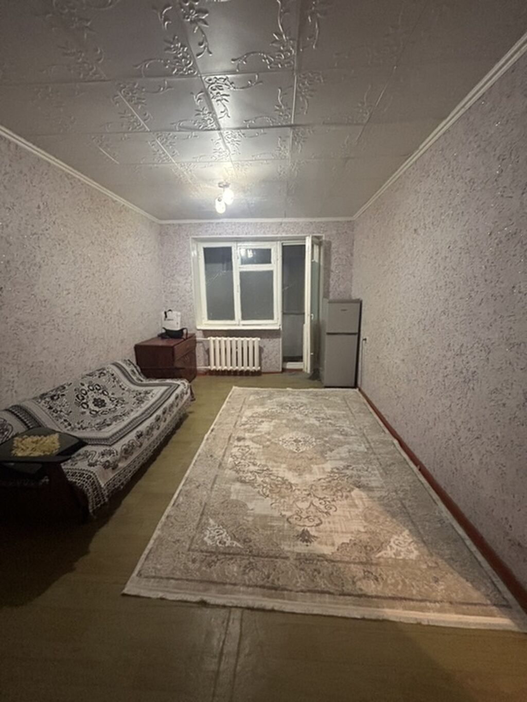 Сдаётся/предлагается просторная комната с лоджией. Все что в комнате: фото 1
