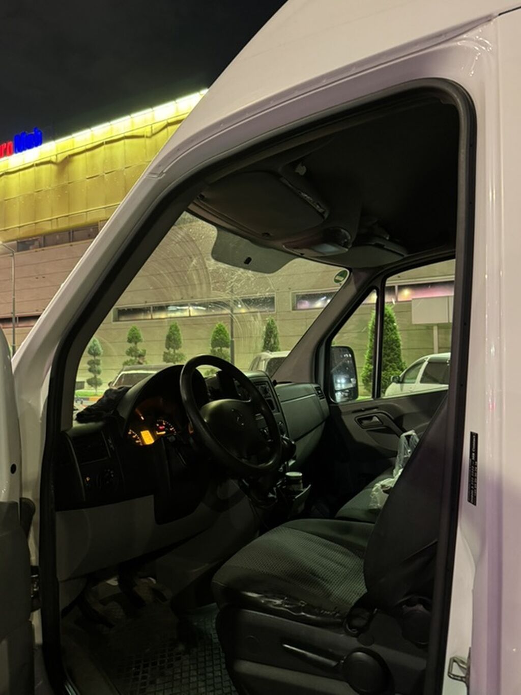 Mercedes-Benz Sprinter 2011 года Надёжный коммерческий автомобиль: фото 6
