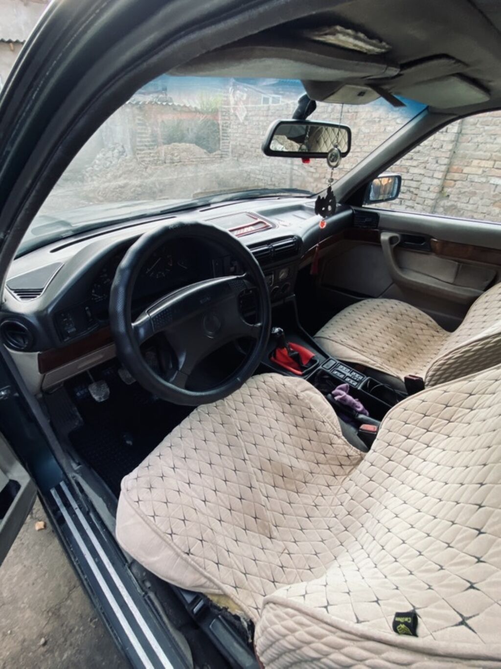 BMW 5 series: 1993 г., 2 л, Механика, Седан: фото 6