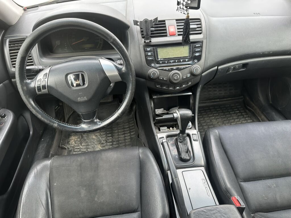 Honda Accord: 2003 г., Автомат, Бензин, Седан: фото 2