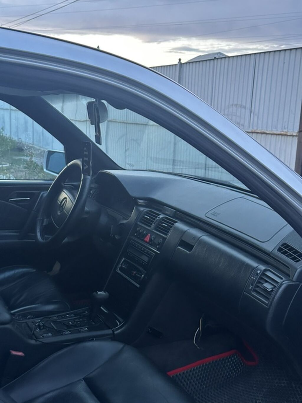 Mercedes-Benz E-Class: 1998 г., 2.8 л, Автомат, Бензин, Седан: фото 6