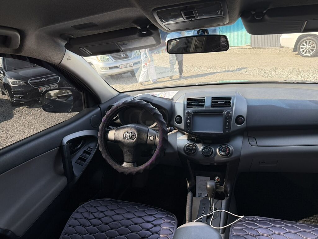 Toyota RAV4: 2011 г., 2.5 л, Автомат, Бензин, Кроссовер: фото 7