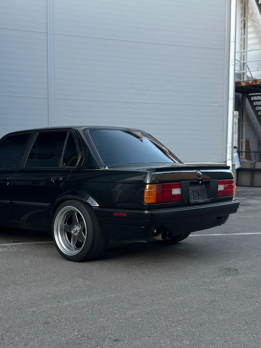BMW 3 series: 1988 г., 2.8 л, Механика, Бензин, Седан: фото 6