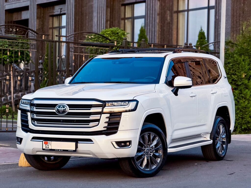 Toyota Land Cruiser: 2023 г., 3.5 л, Автомат, Бензин, Внедорожник: фото 2