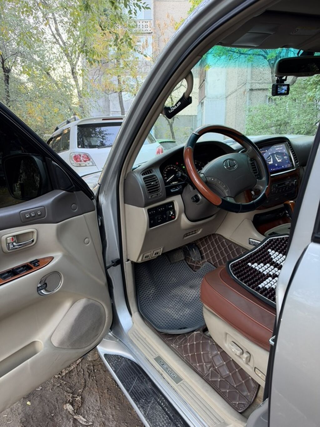 Lexus LX: 2007 г., 4.7 л, Автомат, Бензин, Внедорожник: фото 5