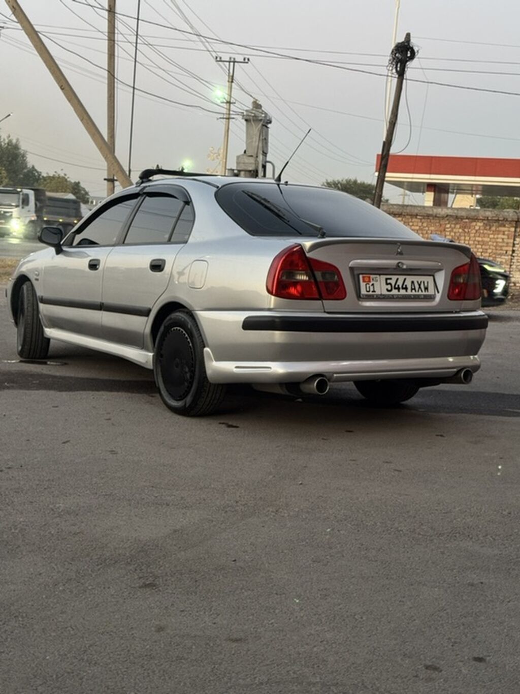 Mitsubishi Carisma: 2003 г., 1.6 л, Механика, Бензин, Седан: фото 6