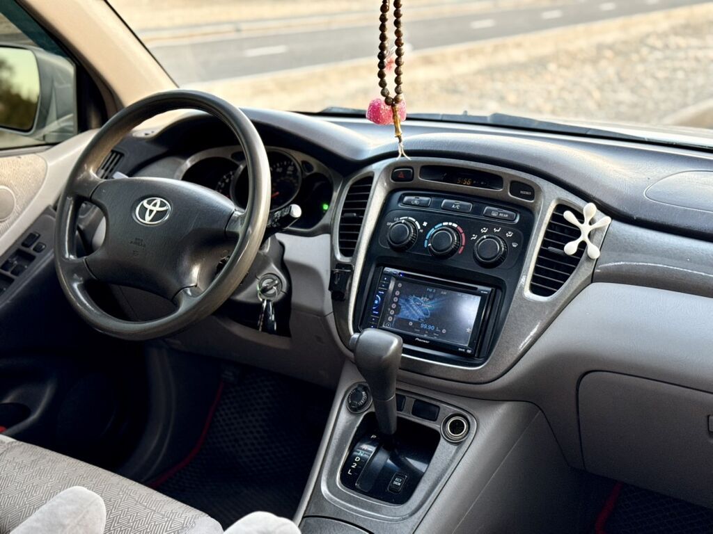Toyota Highlander: 2002 г., 3 л, Автомат, Бензин, Кроссовер: фото 7