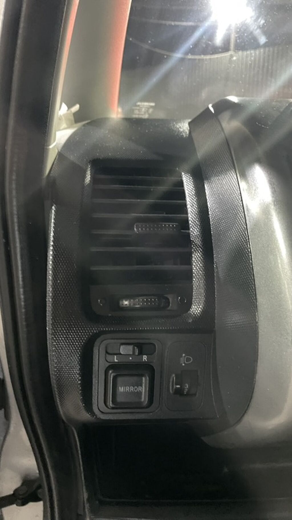 Honda Fit: 2007 г., 1.3 л, Механика, Бензин, Хэтчбэк: фото 8