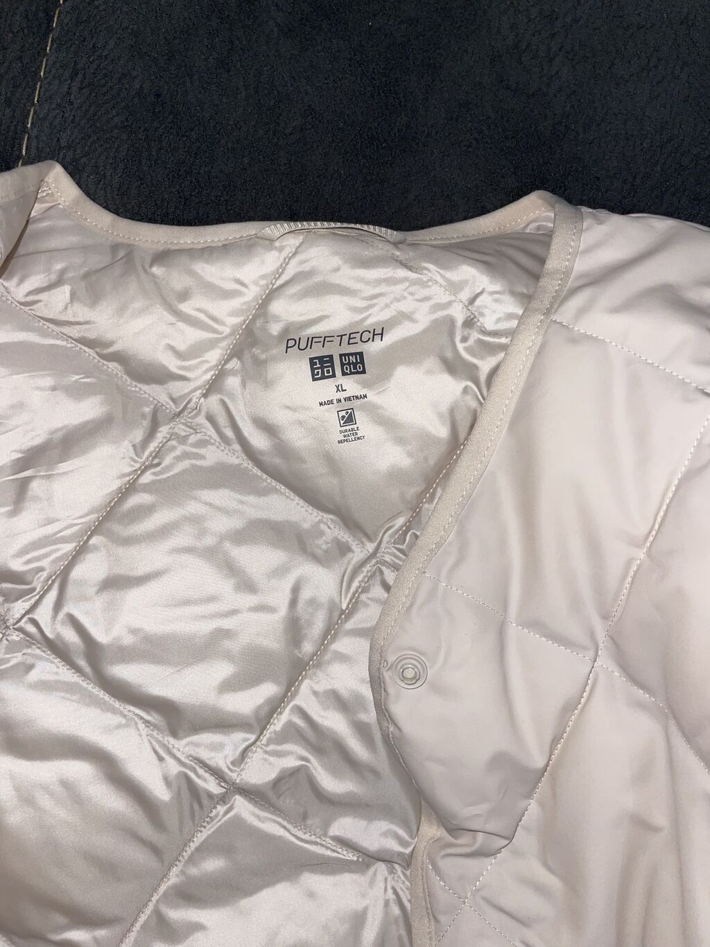 Куртка Uniqlo Размер XL Новая, отдам за 4500 сом, срочно! В: фото 4