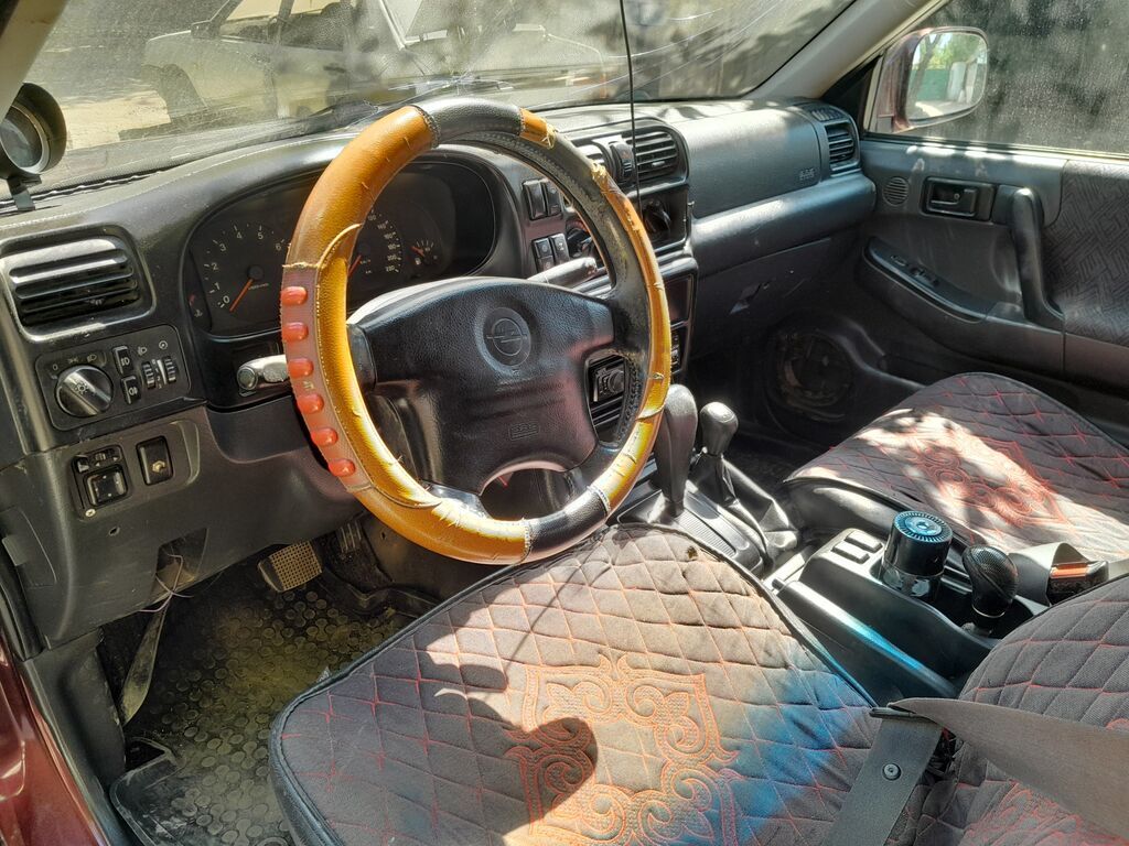 Opel Frontera: 2000 г., 3.2 л, Автомат, Бензин, Внедорожник: фото 5