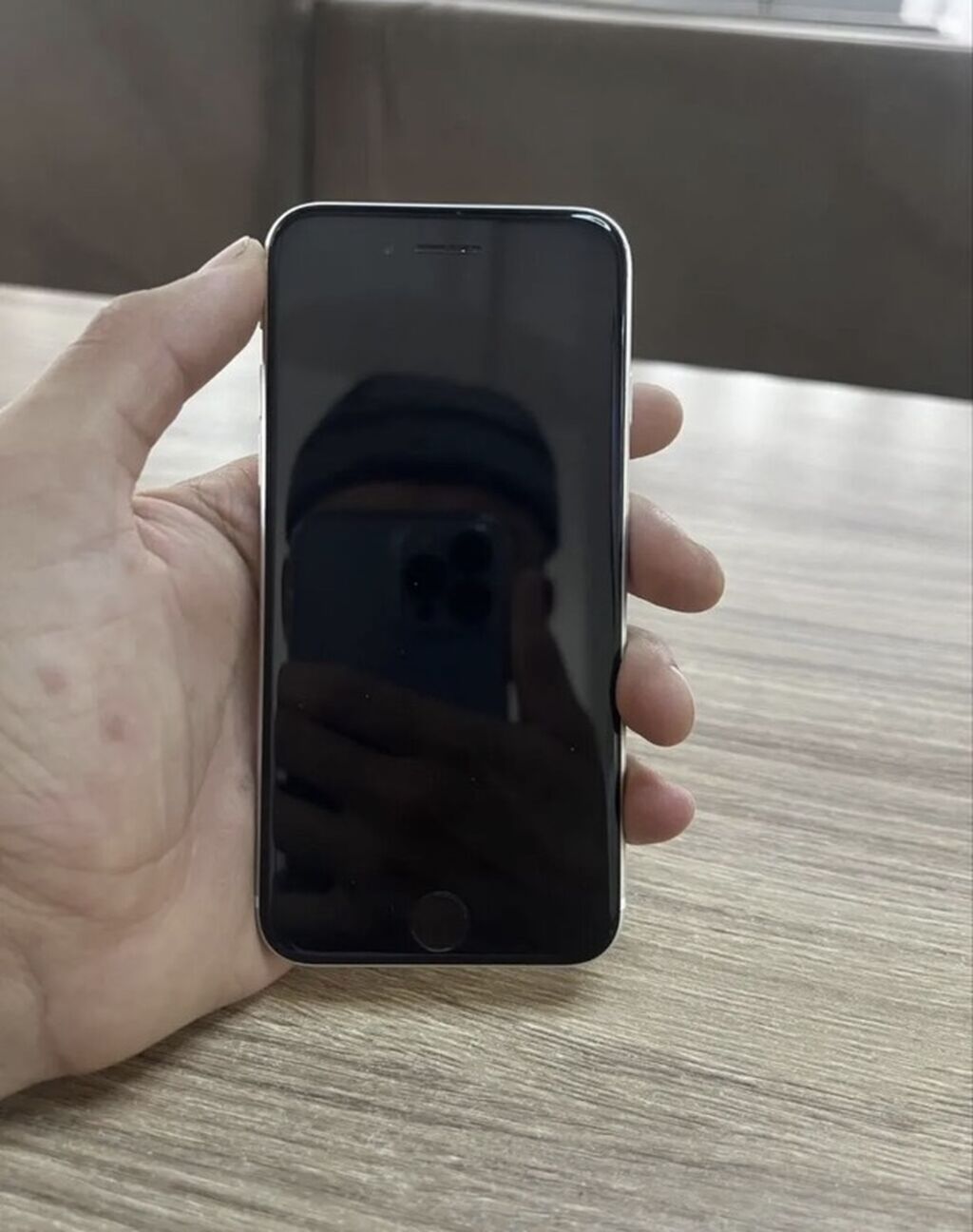 IPhone SE (2‑го поколения), белый - Память: 64 ГБ (доступно ~36,9 ГБ: фото 2