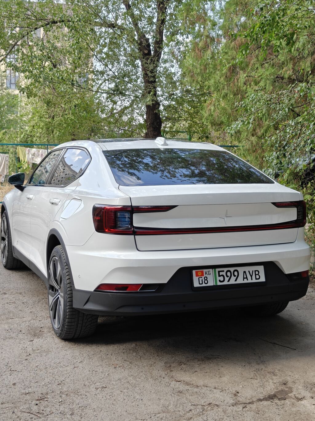 Volvo : 2022 г., Электромобиль: фото 2
