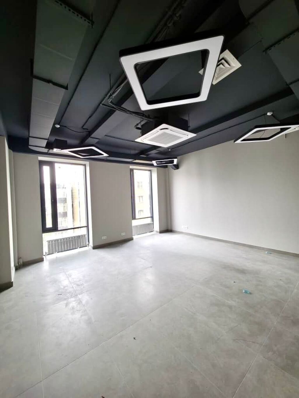 Аренда офисов, 35 м², В бизнес центре, 1 линия: фото 2