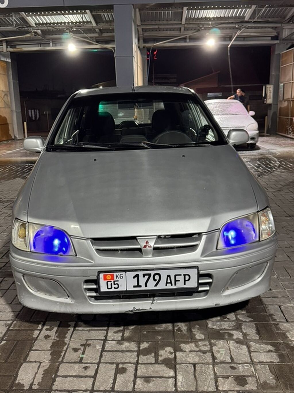 Mitsubishi Space Star: 2001 г., 1.3 л, Механика, Хэтчбэк: фото 2
