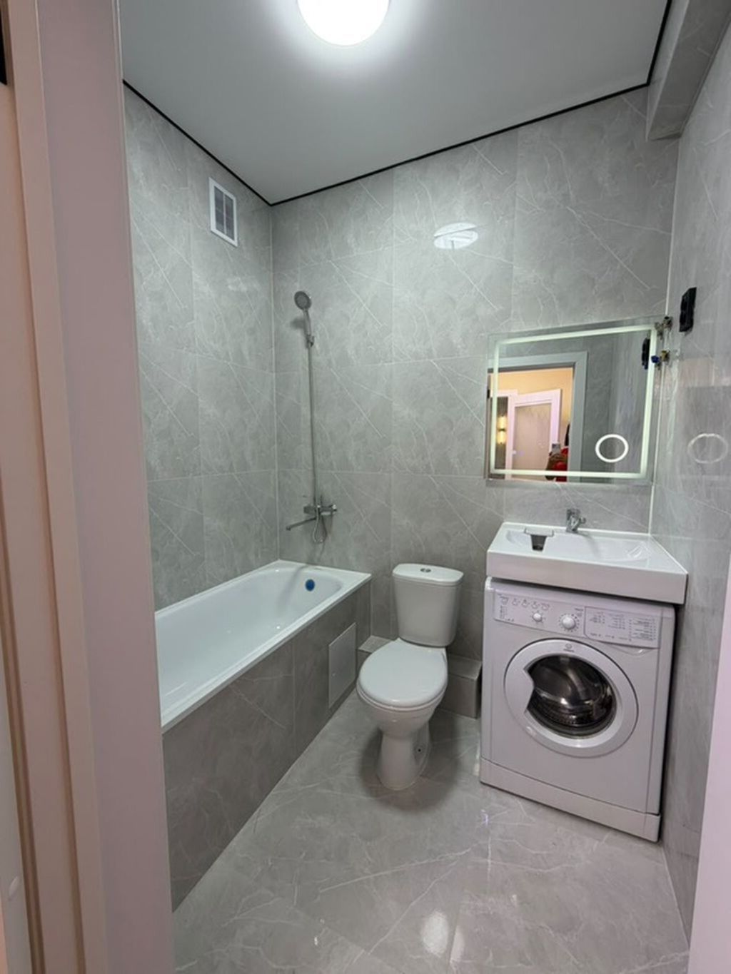 1 комната, 35 м², 3 этаж, Евроремонт: фото 2