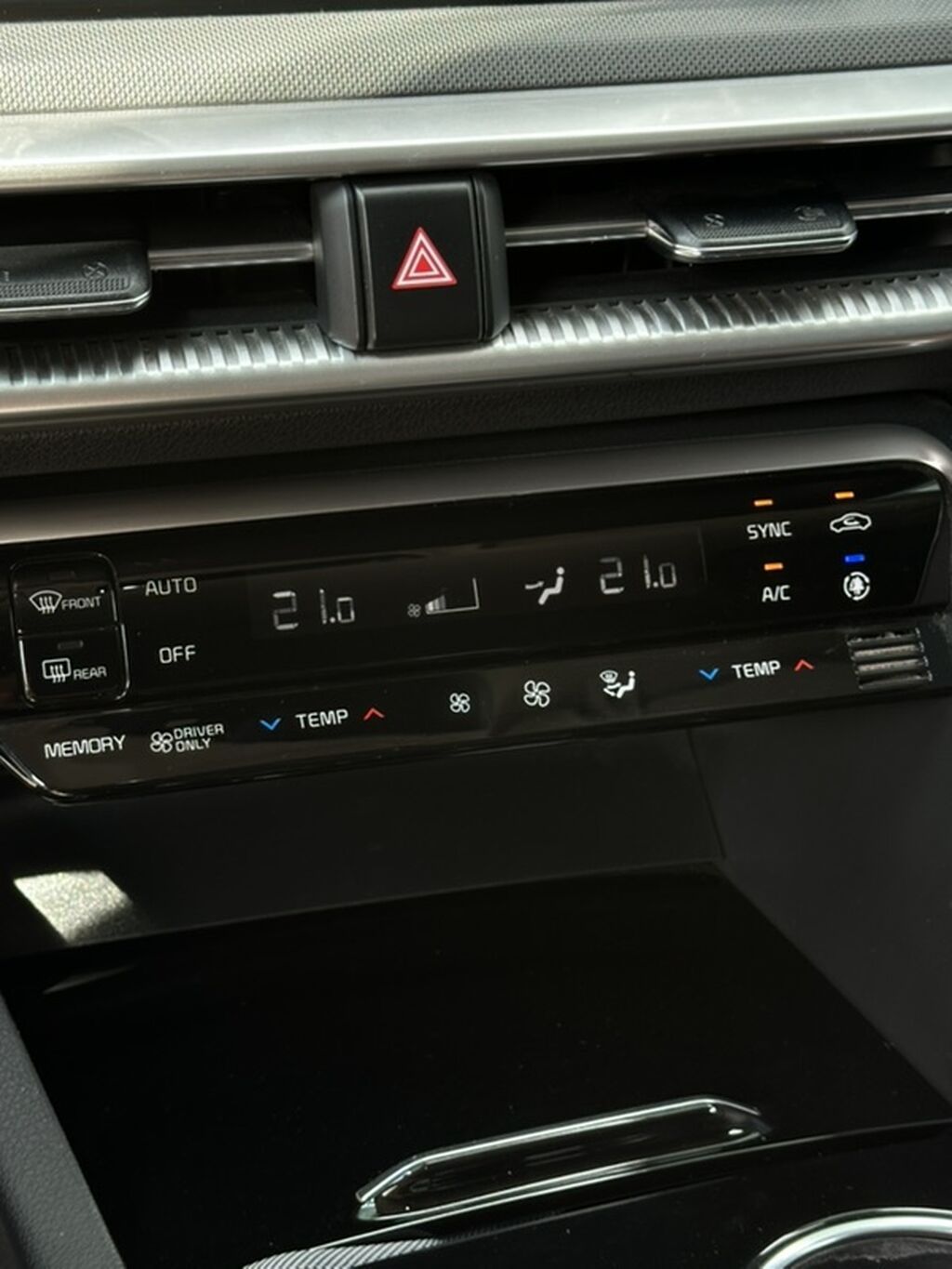 Kia K5: 2021 г., 2 л, Автомат, Гибрид, Седан: фото 7