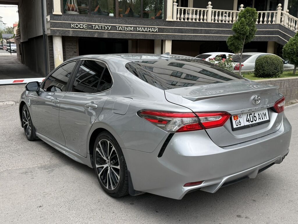 Toyota Camry: 2019 г., 2.5 л, Автомат, Бензин, Седан: фото 3