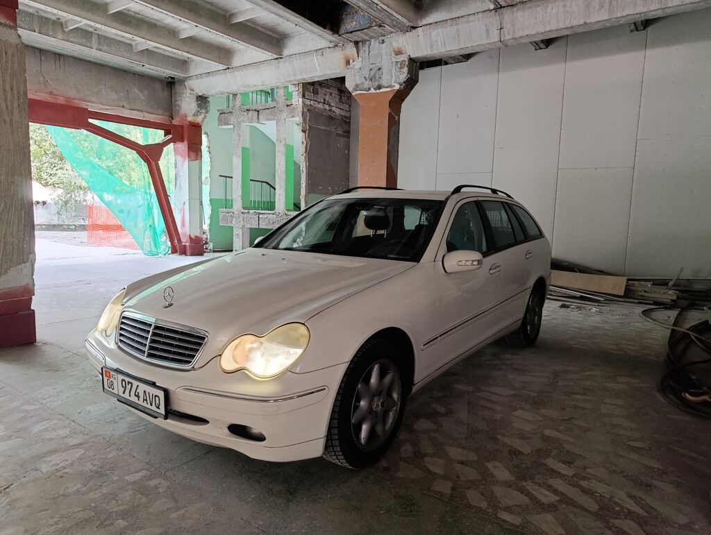 Mercedes-Benz C-Class: 2003 г., 2.6 л, Автомат, Бензин, Универсал: фото 3