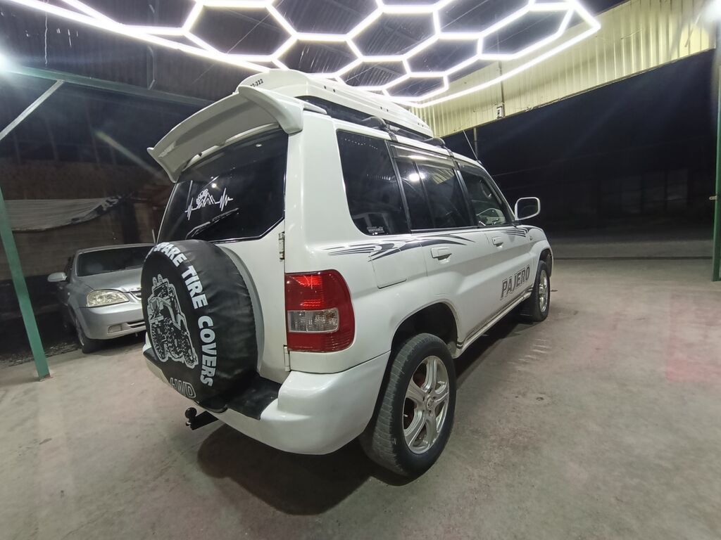 Mitsubishi Pajero iO: 2003 г., Кроссовер: фото 3
