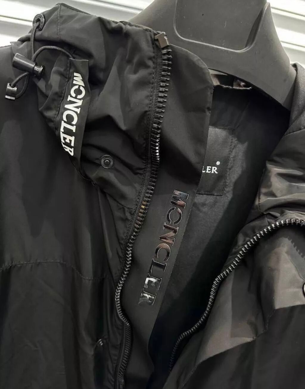 Мужская весенне-осенняя водонепроницаемая ветровка Moncler. Легкая и: фото 3