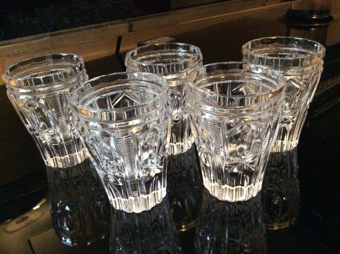 Гранёный стакан ссср 20 граней. Не граненый стакан ссср. Гранёный стакан ссср 16 граней. Стаканы ссср. Гранёный стакан з с 14 коп.