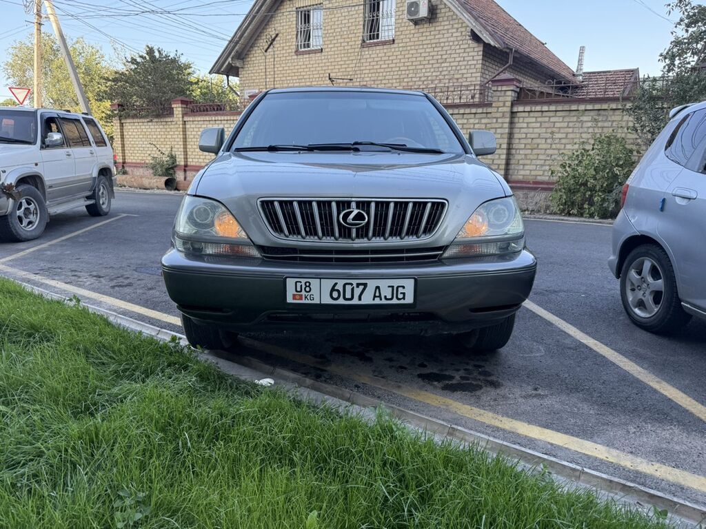 Lexus RX: 2001 г., 3 л, Автомат, Газ, Кроссовер: фото 2