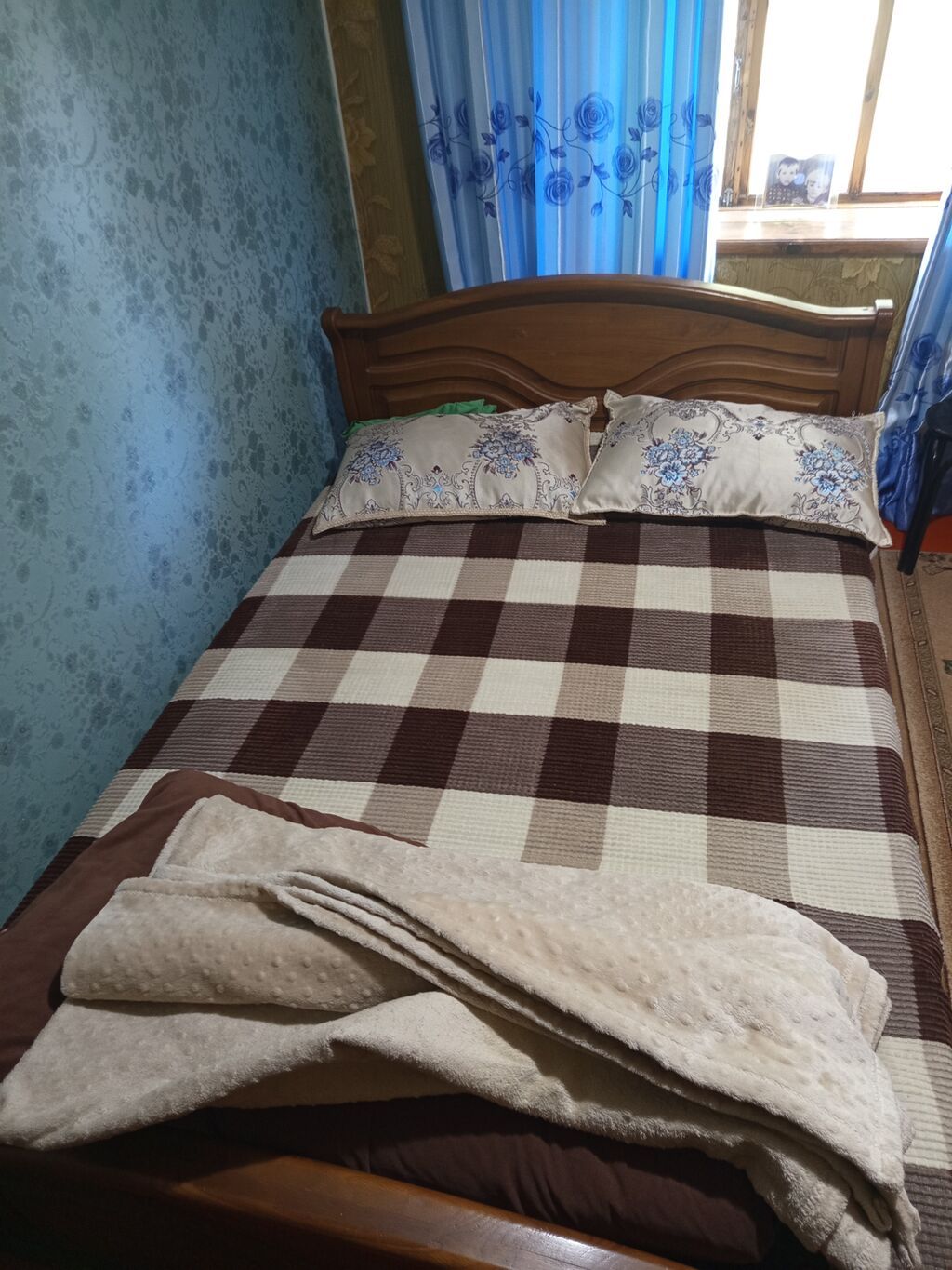 Двуспальная кровать, Б/у, С матрасом, длина - 150 см: фото 2