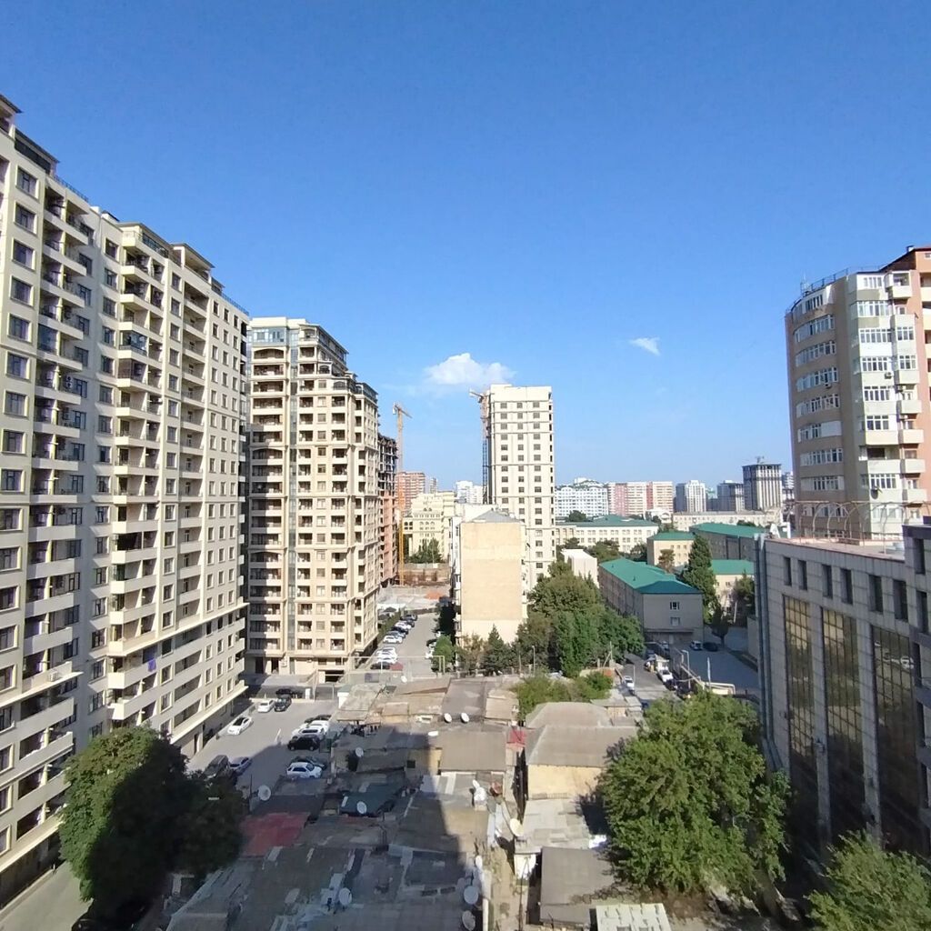 3 otaqlı, Yeni tikili, 145 kv. m