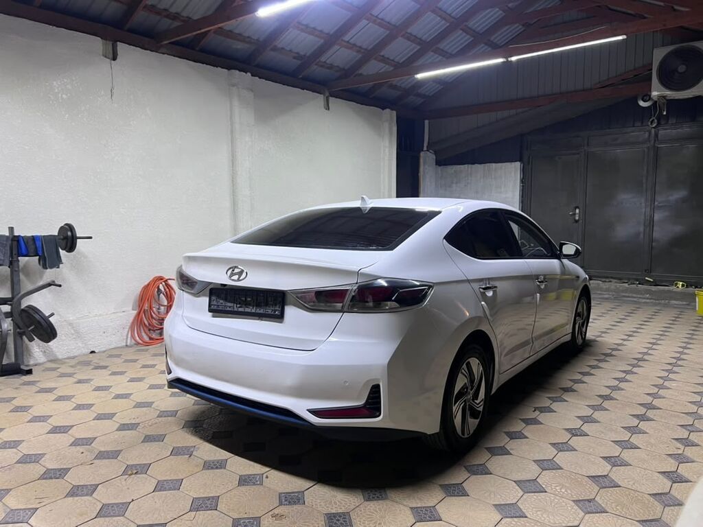Hyundai Elantra: 2020 г., 1.6 л, Автомат, Электромобиль, Седан: фото 6