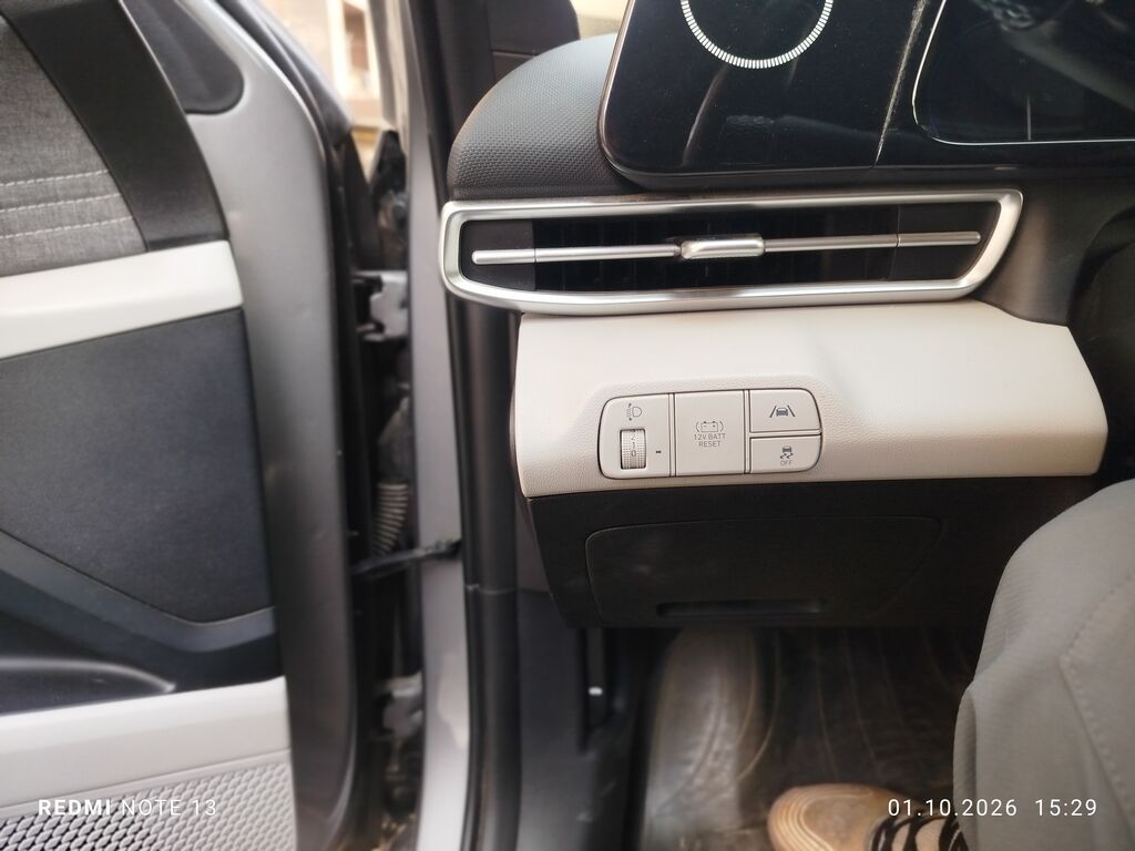 Hyundai Elantra: 2022 г., 1.6 л, Автомат, Гибрид, Седан: фото 3