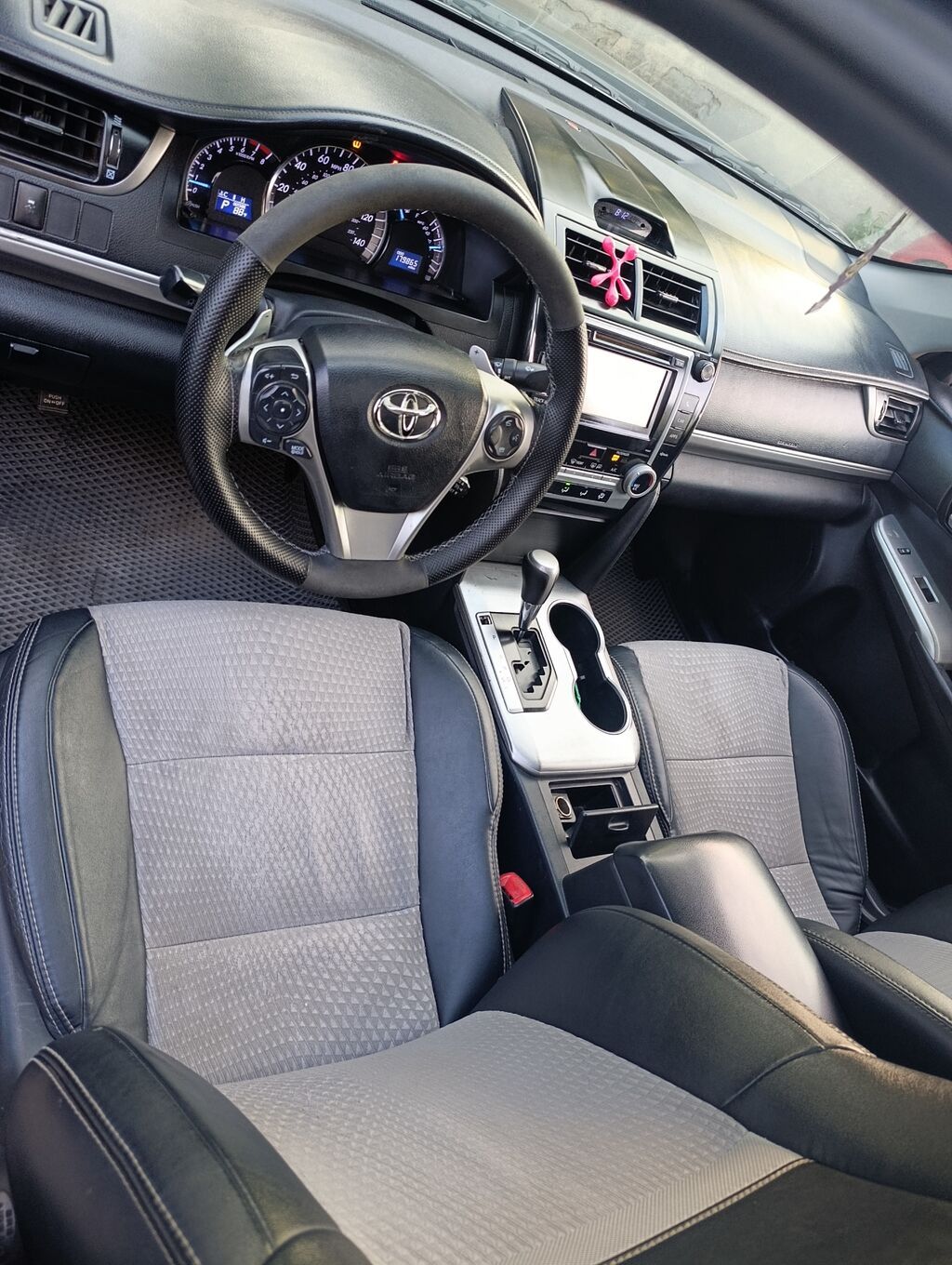 Toyota Camry: 2014 г., 2.5 л, Автомат, Бензин, Седан — фото 8