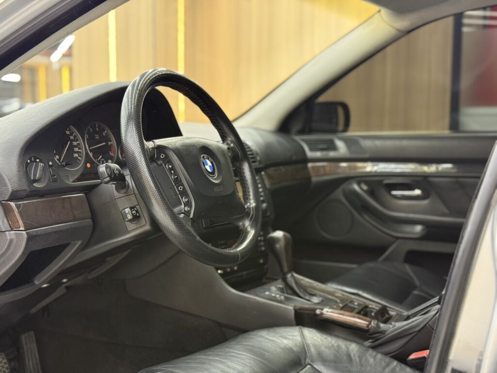 BMW 5 series: 2003 г., 3 л, Автомат, Бензин, Седан: фото 7