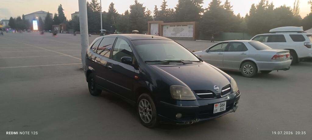 Nissan Almera Tino: 2004 г., 1.8 л, Механика, Бензин, Хэтчбэк: фото 1