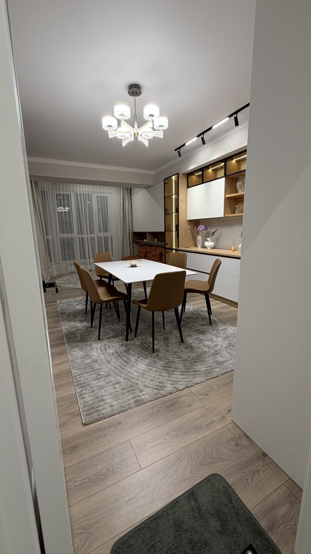 3 комнаты, 71 м², Кок-Жар ж/м Элитка, 13 этаж, Дизайнерский ремонт: фото 4