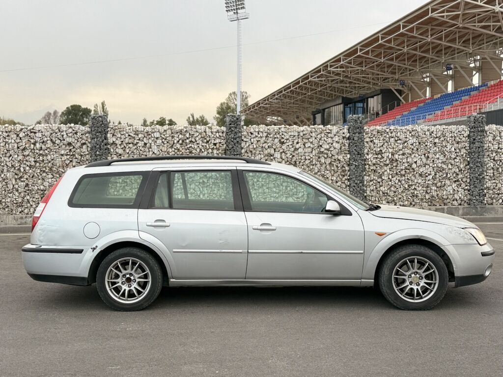 Ford Mondeo: 2001 г., 2 л, Автомат, Бензин, Универсал: фото 6