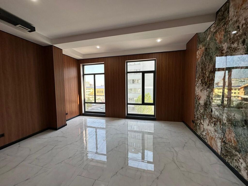 Аренда офисов, 240 м², В бизнес центре, С видом на горы, 1 линия, С оборудованием: фото 8