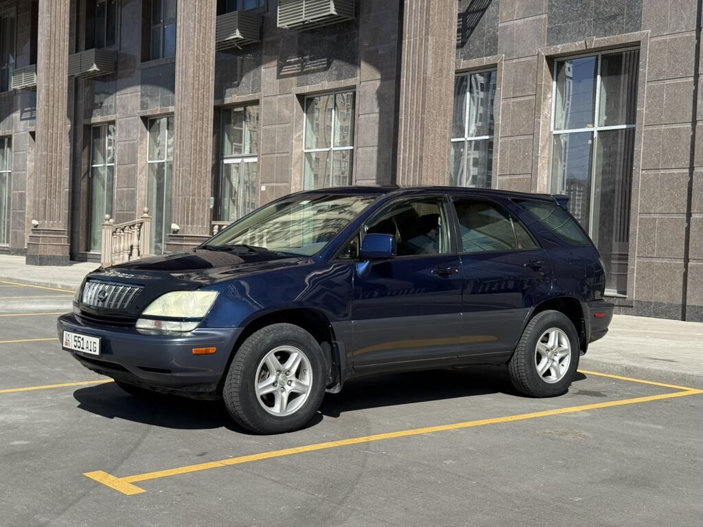 Lexus RX: 2001 г., 3 л, Бензин, Кроссовер: фото 2