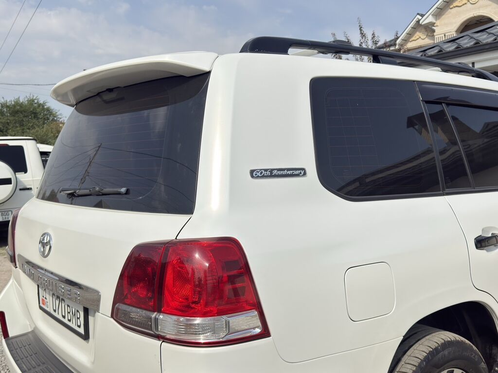 Toyota Land Cruiser: 2011 г., 4.7 л, Автомат, Бензин, Внедорожник: фото 5