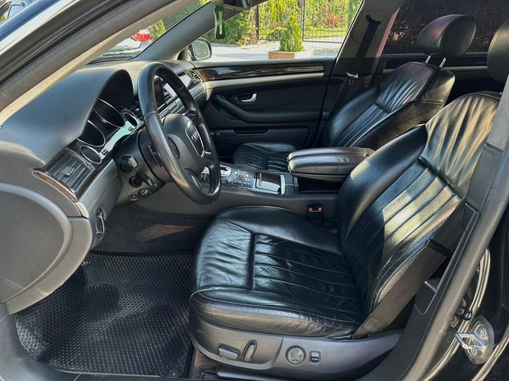 Audi A8: 2006 г., 4.2 л, Автомат, Бензин, Седан: фото 6