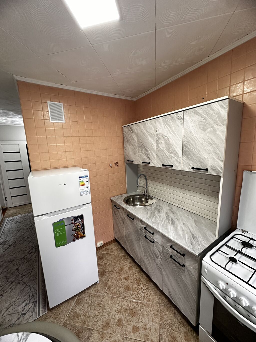 2 комнаты, 42 м², 11 мкр 104 серия, 2 этаж, Косметический ремонт: фото 6