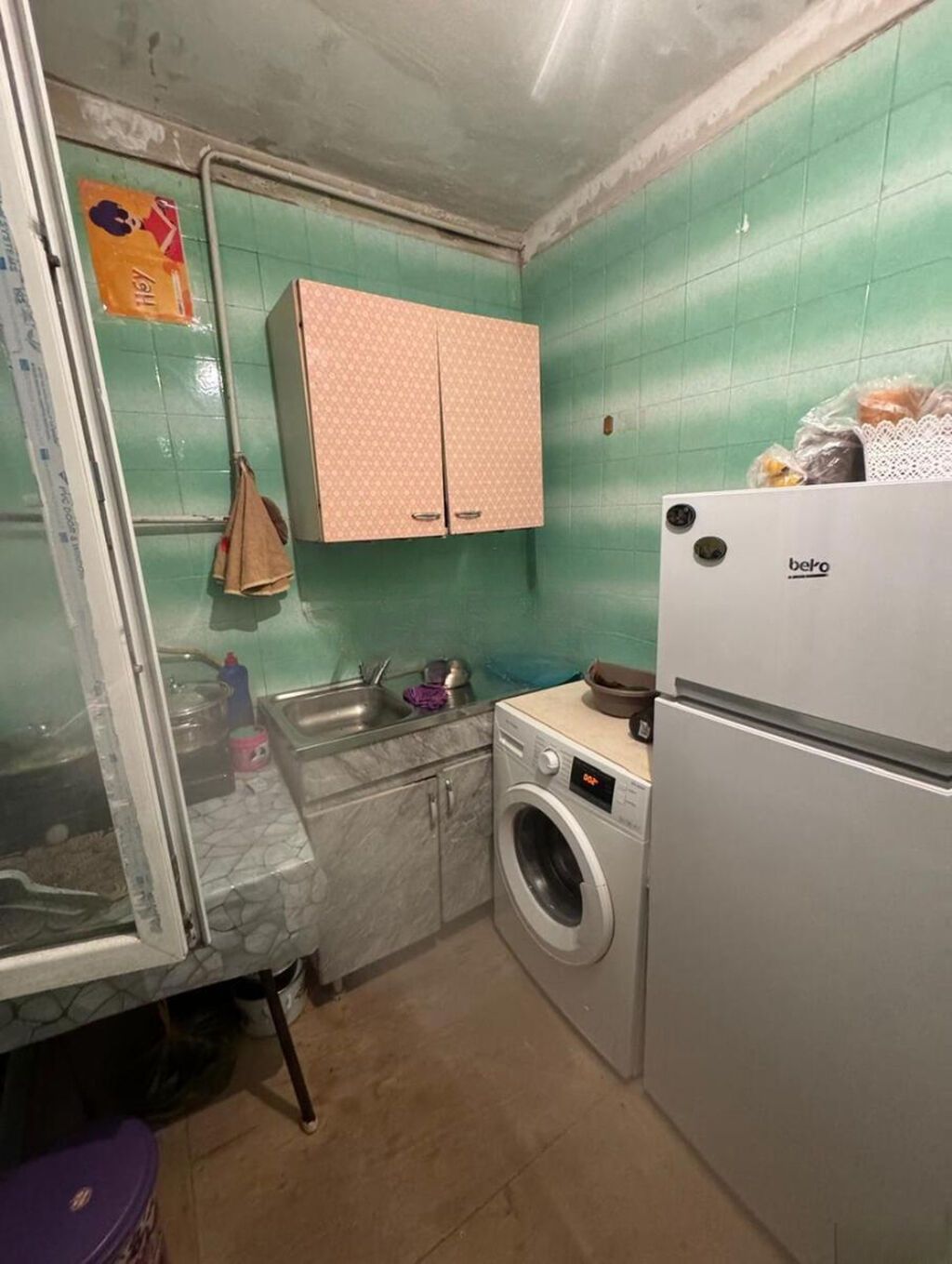 Bakı, Yasamal, 3 otaqlı, Köhnə tikili, m. Elmlər Akademiyası, 75 kv. m