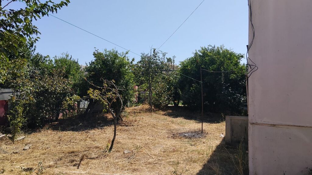 3 otaqlı, 110 kv. m, Təmirsiz