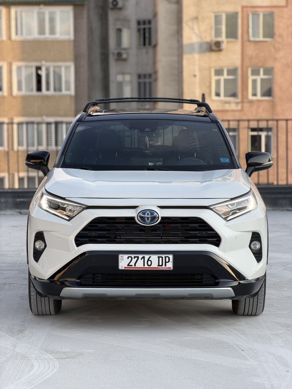 Toyota RAV4: 2020 г., 2.5 л, Автомат, Гибрид, Кроссовер: фото 2
