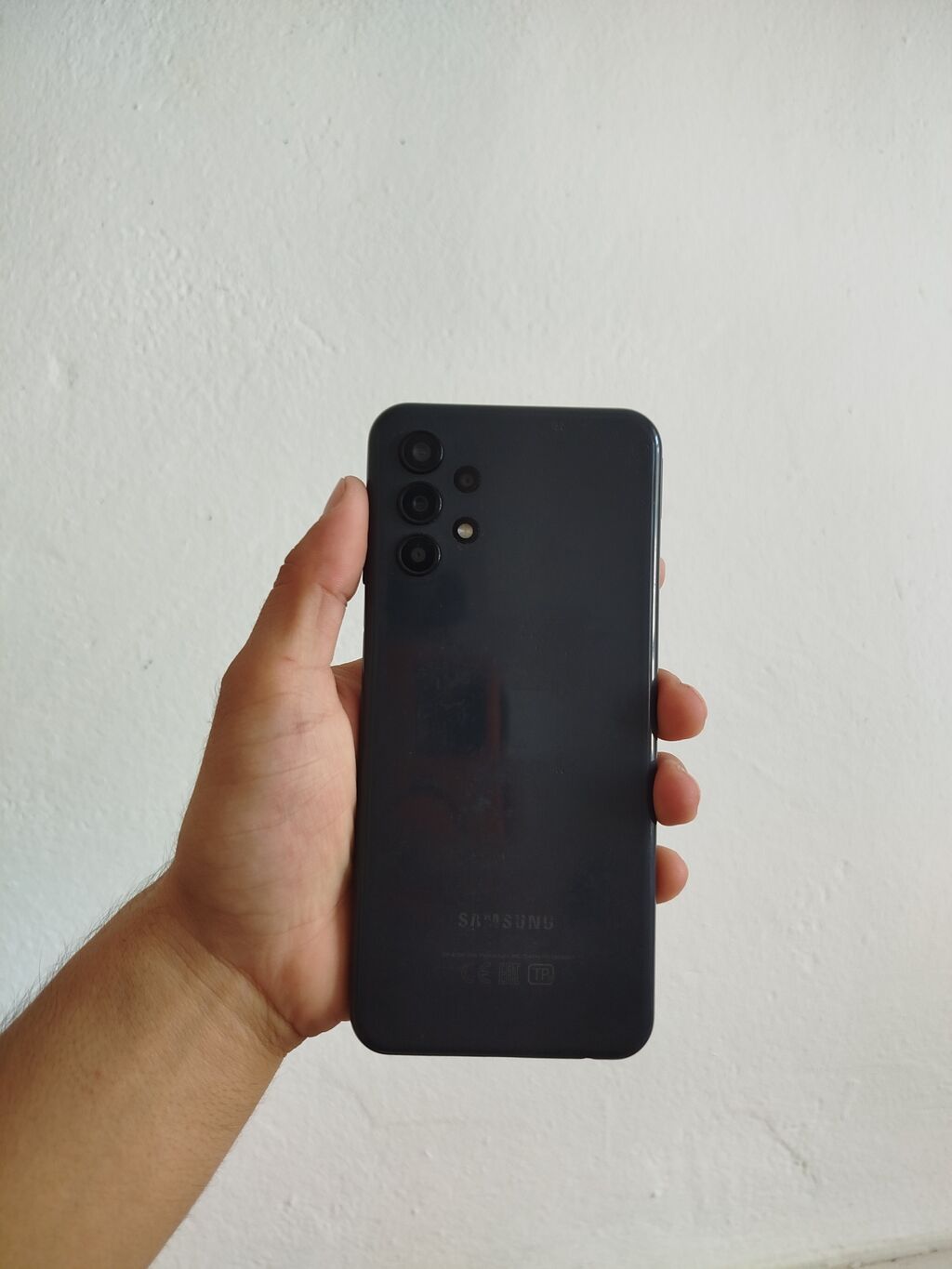 Samsung Galaxy A13, Б/у, 32 ГБ, цвет - Черный, 2 SIM — фото 2