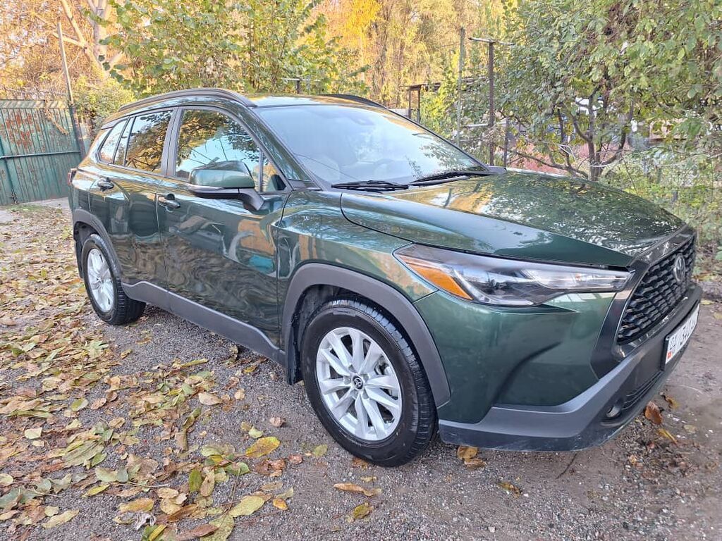 Toyota Corolla Cross: 2022 г., 2 л, Автомат, Бензин, Кроссовер: фото 1