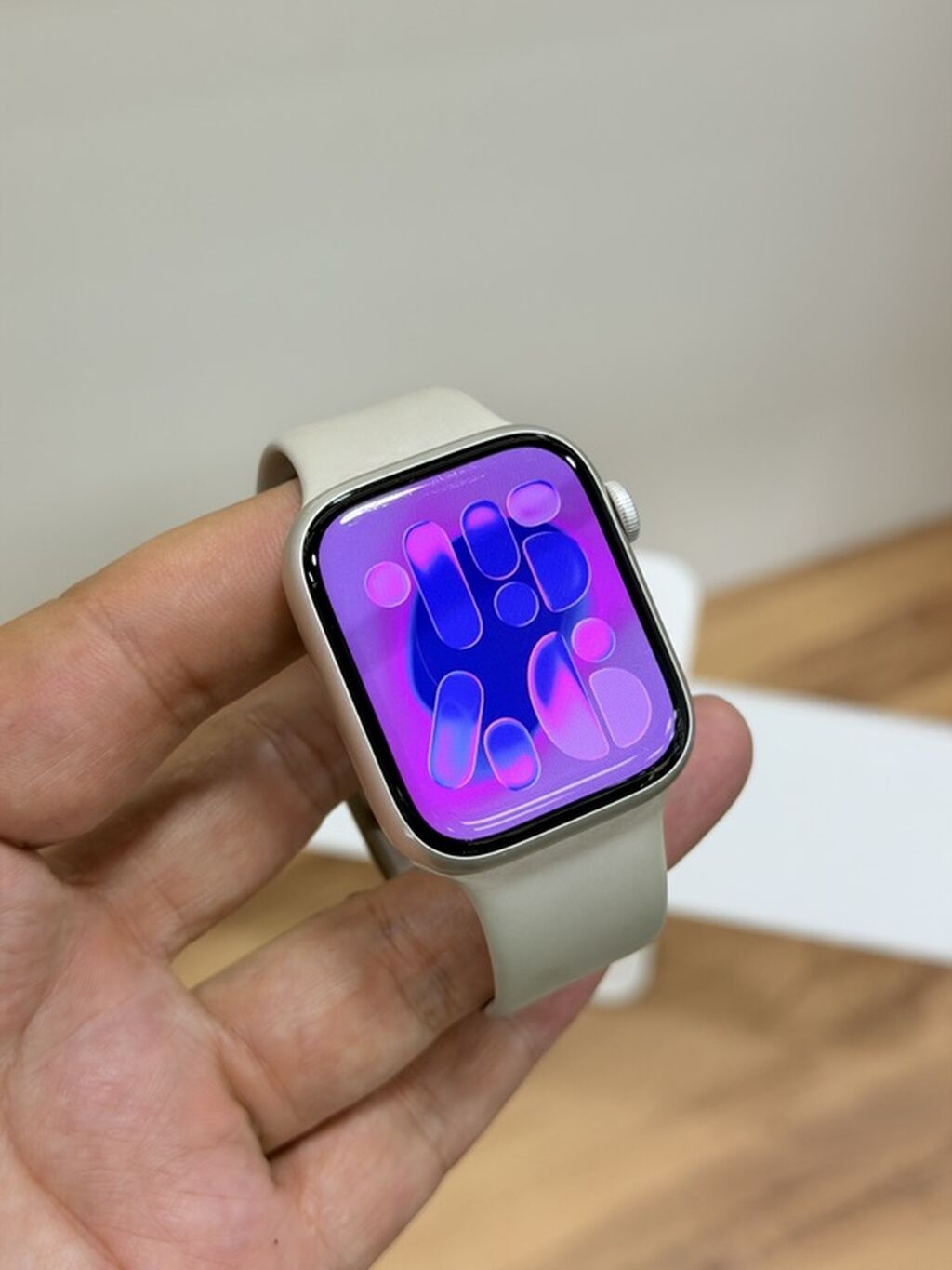 Apple Watch Series 8, 45 mm (бежевый цвет) + комплект + ремешки — фото 3
